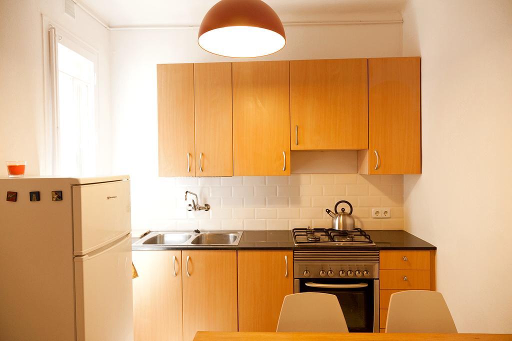 Appartement Piso En Poblesec à Barcelone Extérieur photo